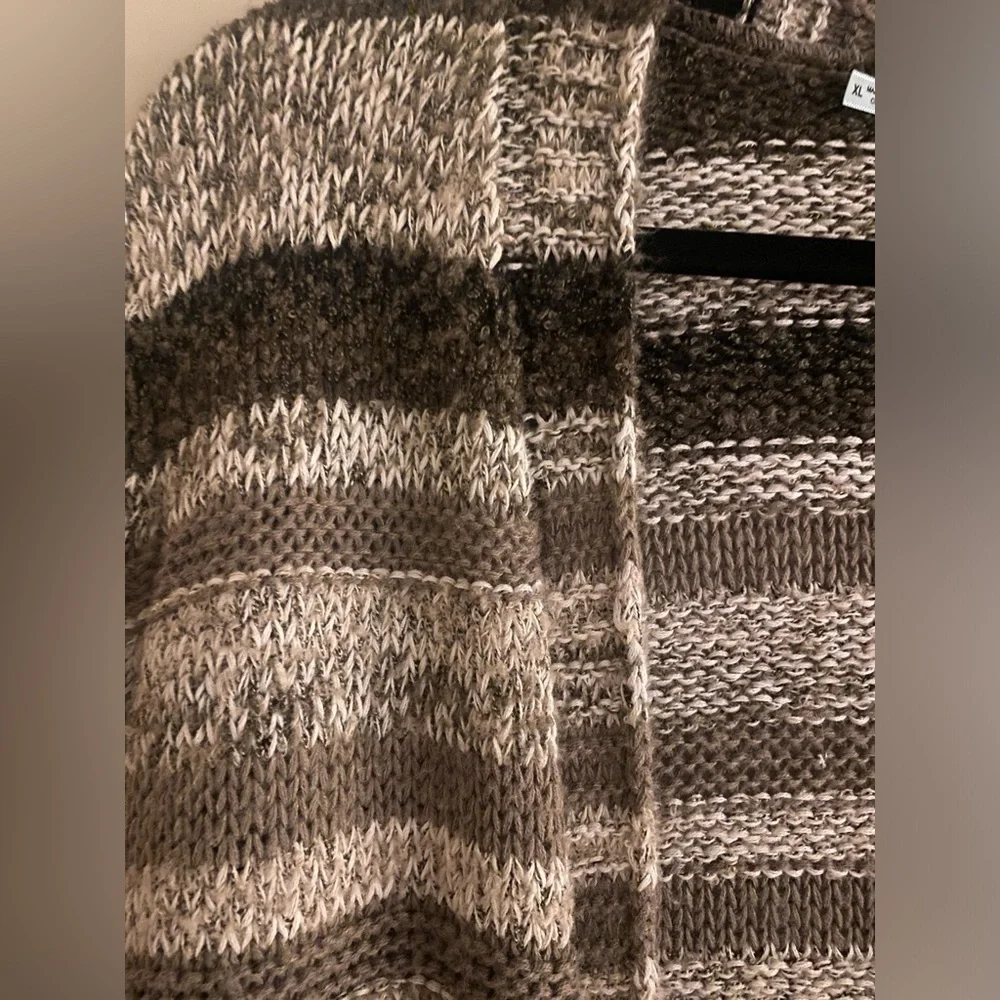 MAURICE’S women’s long cardigan - XL - Warm and classic!